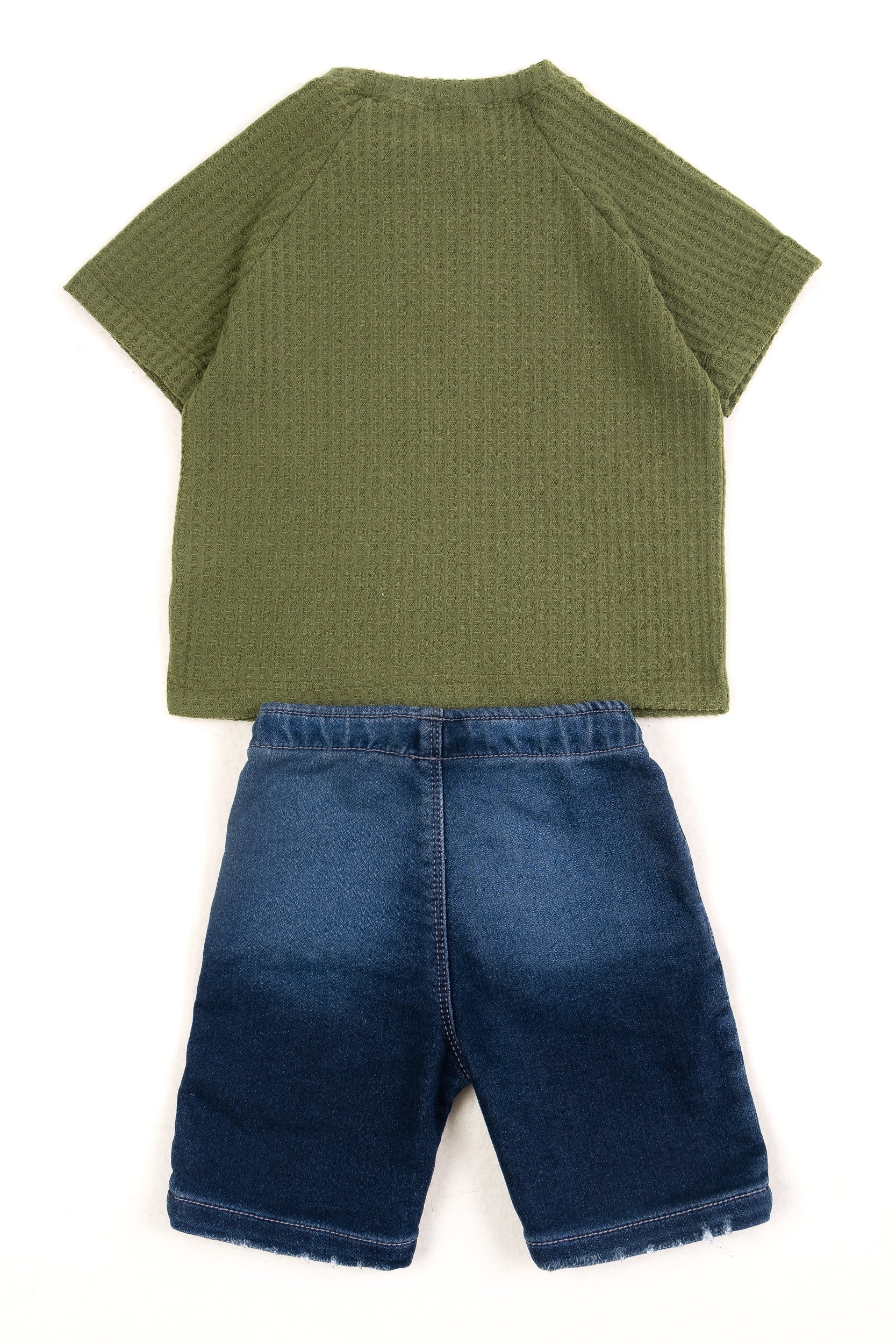 CONJUNTO BERMUDA NIÑO VERDE